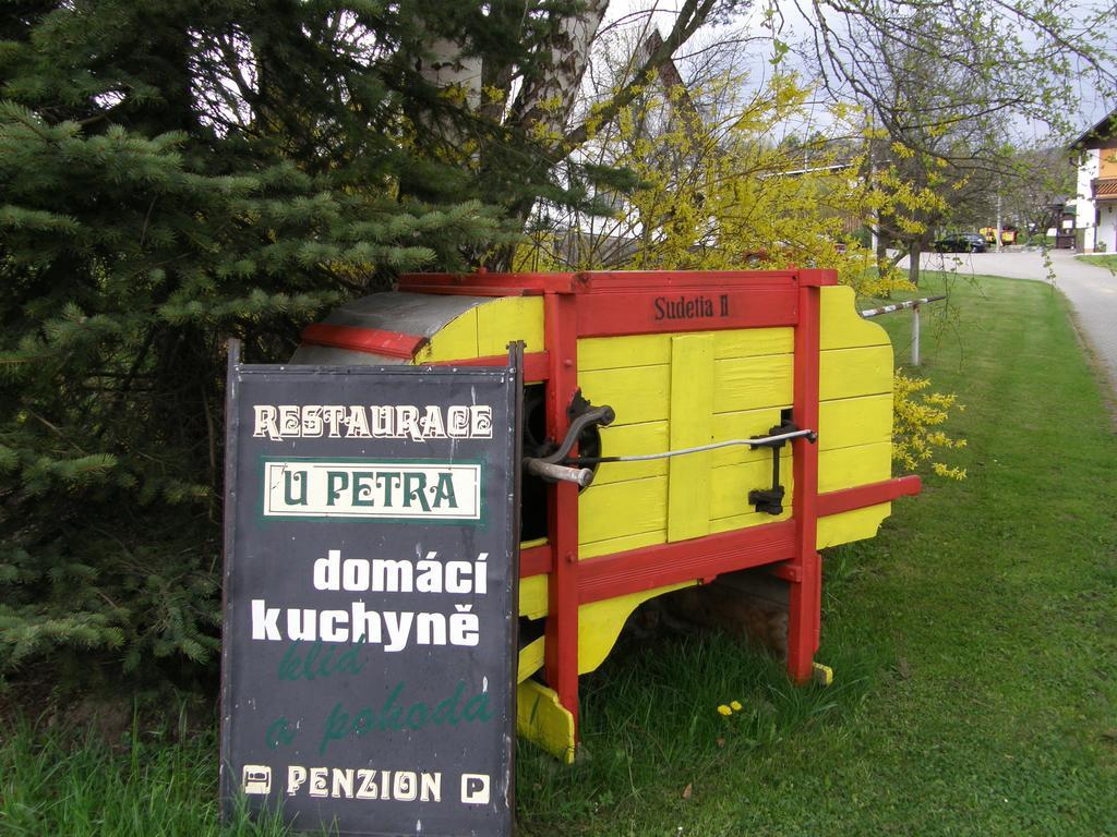 Penzion U Petra Єсеник Екстер'єр фото
